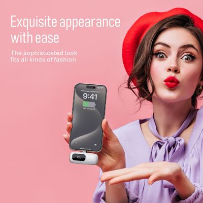 Χρωματιστή πρίζα πρίζας Power Bank Προσαρμοσμένη 4500mAh με έξοδο φόρτισης