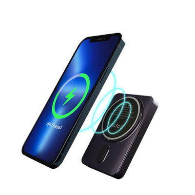 Καλή τιμή. 5000mAh Power Bank Μαγνητικό φορτιστή Ελαφρύ μαγνητικό Power Bank σε απευθείας σύνδεση